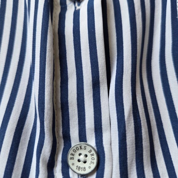 Brookes Brothers Silk Striped Sleeveless Blouse Navy/White - Picture 3 of 5